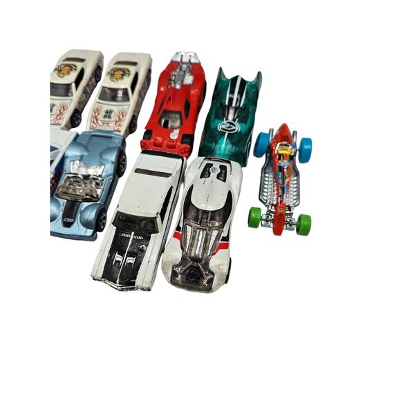 Lot of 10 Various Diecast Cars Multiple Brands - Picture 3 of 4